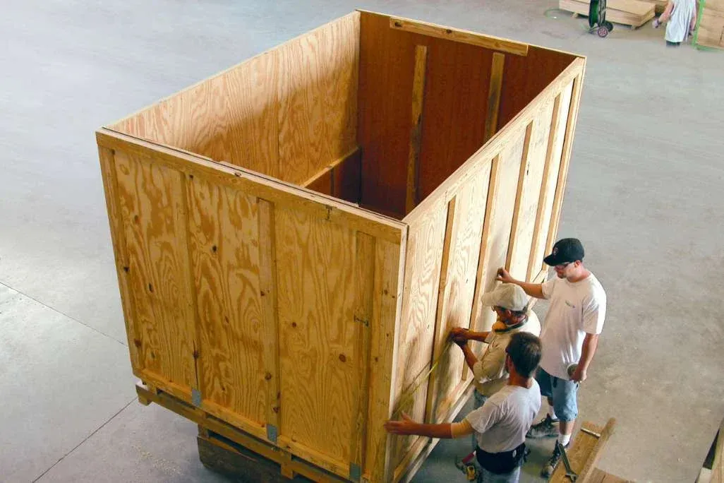 Heavy-duty wooden shipping crate for Jeddah and Riyadh - reinforced wooden crate for secure equipment and machinery transport and storage
